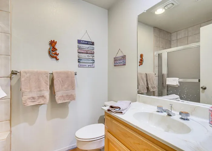 Bullhead W/ Views, Close To Mohave! Holiday home *