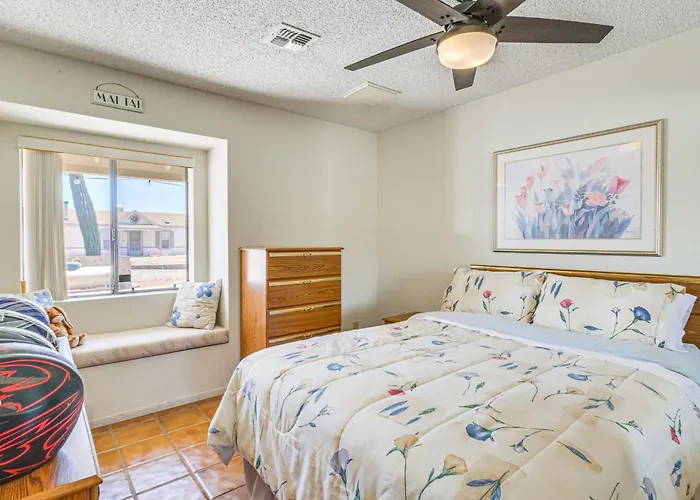 Holiday home Bullhead W/ Views, Close To Mohave!